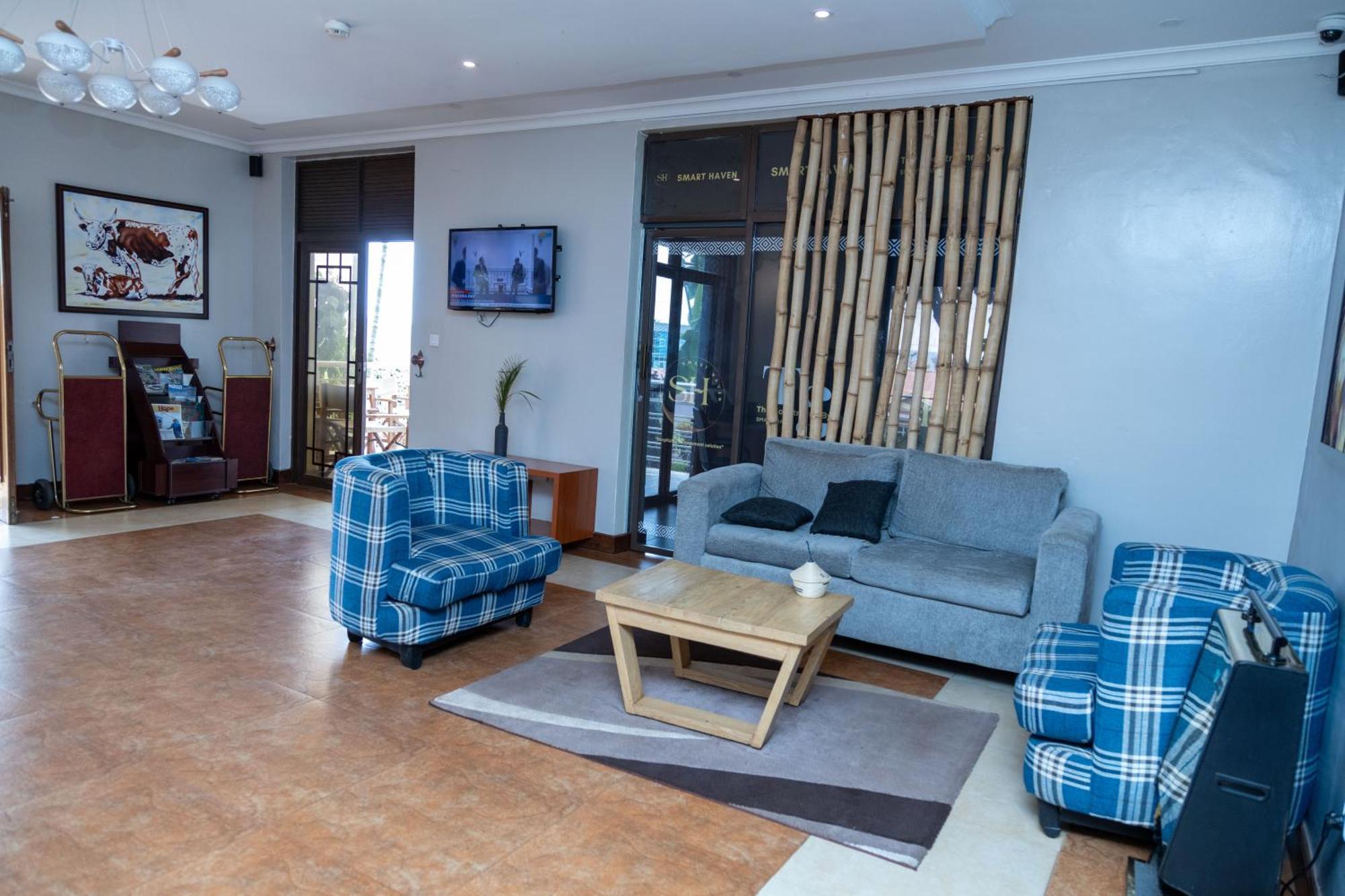 The Country Inn By Smart Haven Kigali Exteriör bild