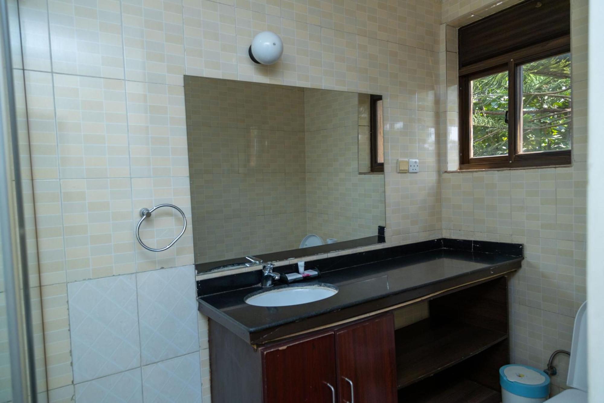 The Country Inn By Smart Haven Kigali Exteriör bild